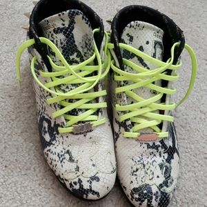 Reebok sneakers (Alicia Keys)